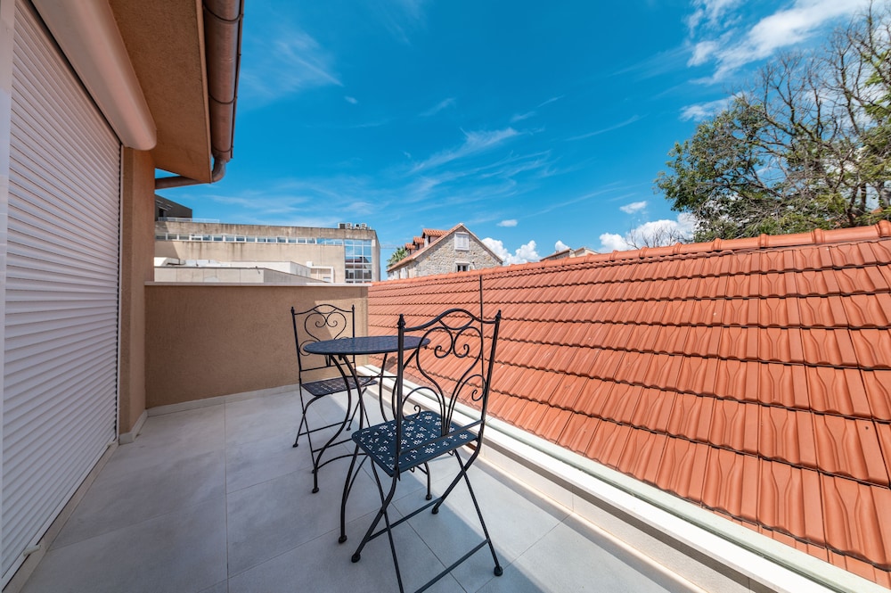 Azur Palace Luxury Rooms 53/82