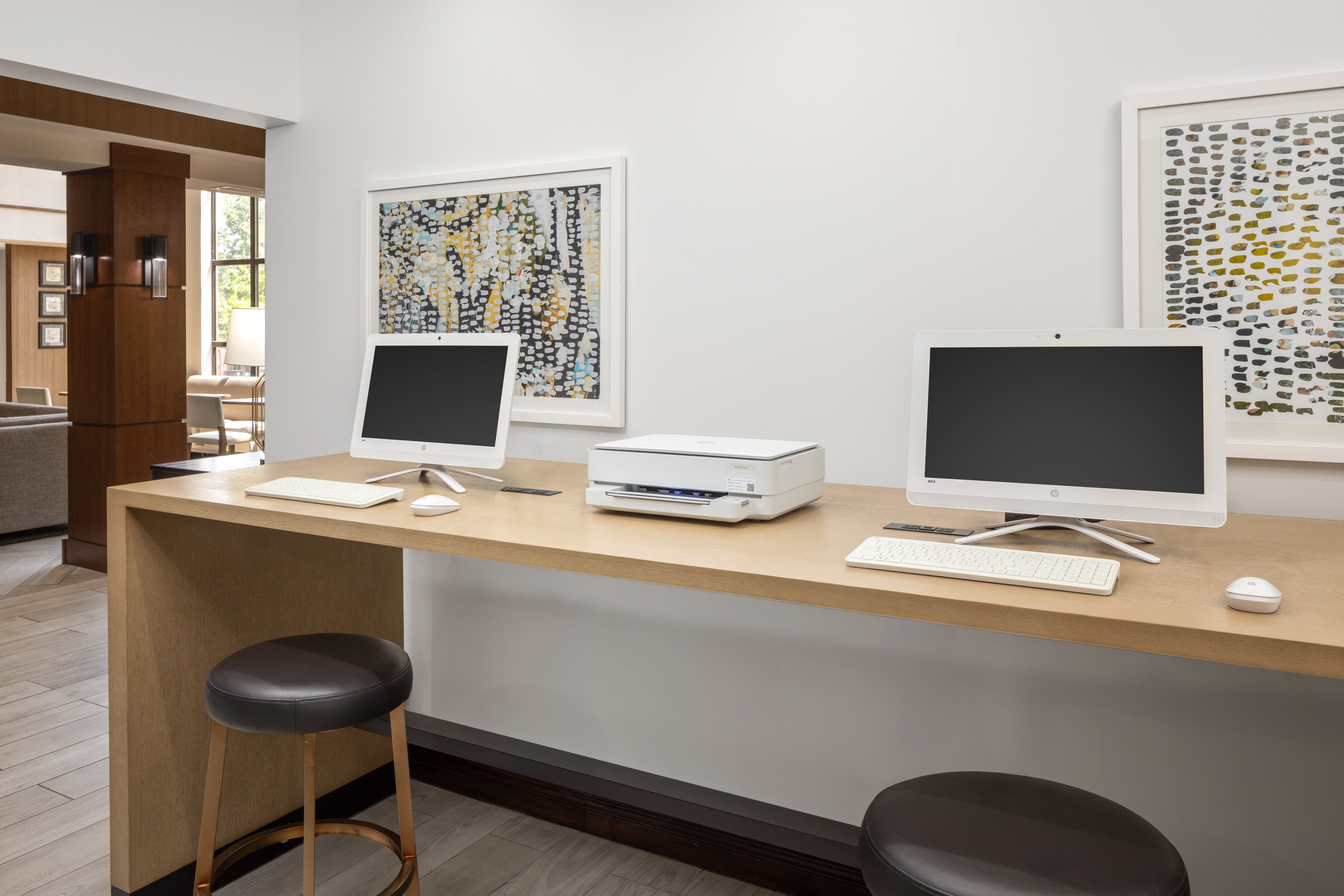 Staybridge Suites Rogers Bentonville 44/49