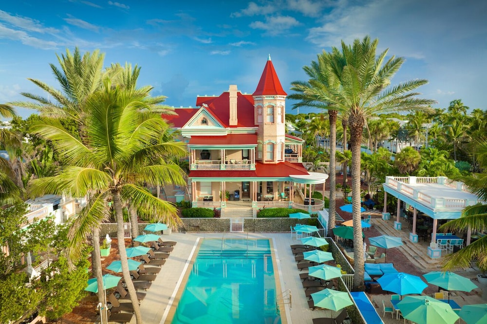 The Mansion On The Sea secondary