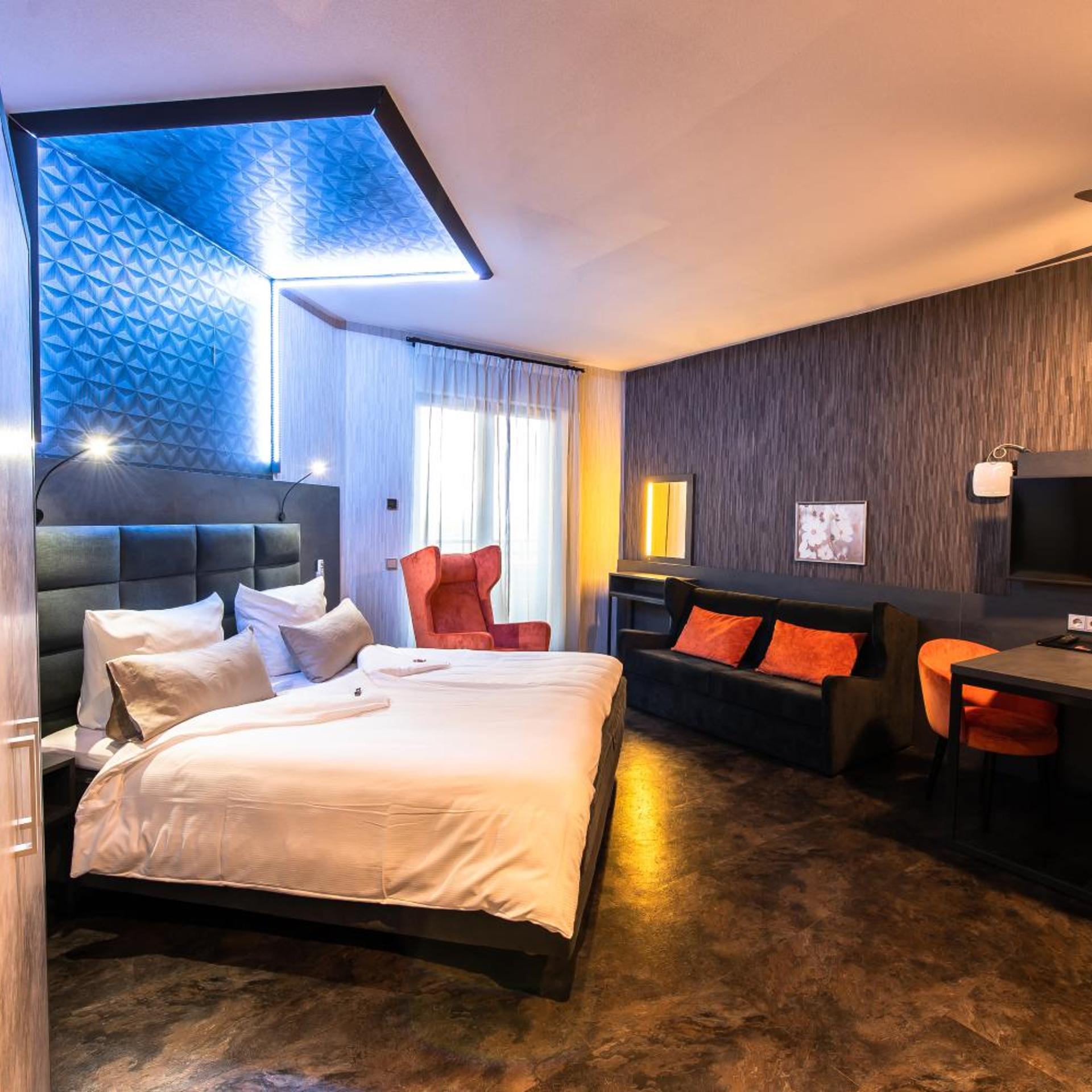 Junior Suite, Deluxe