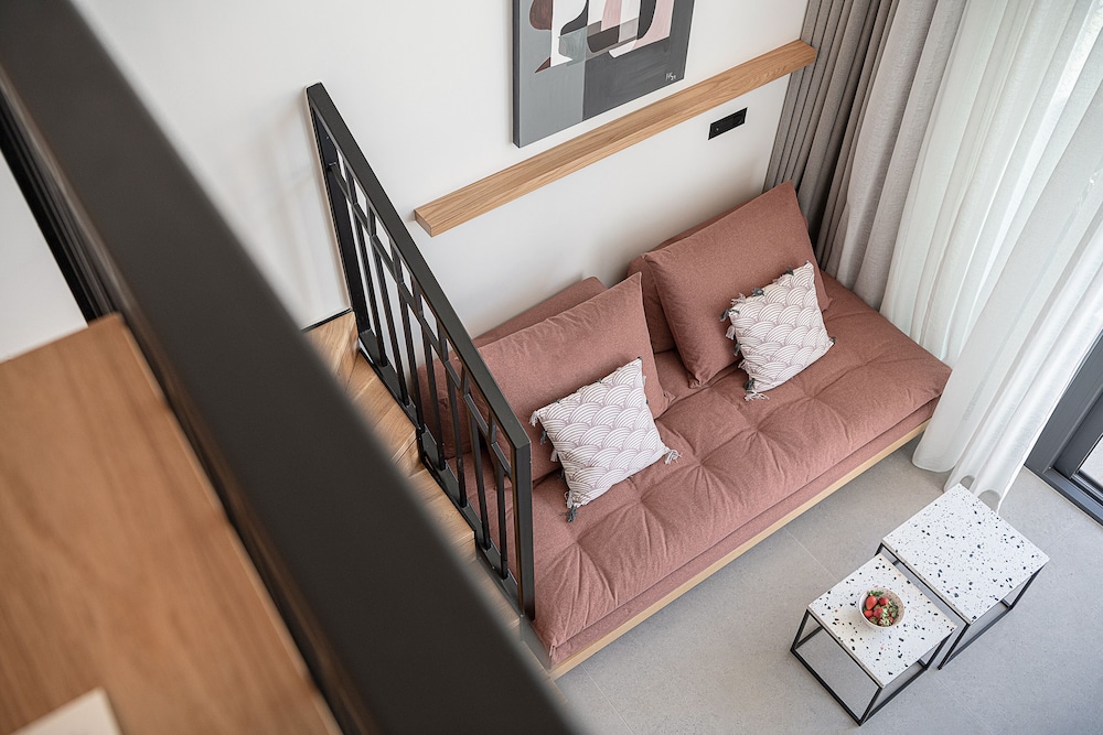 Calla Luxury Seafront Suites 17/50