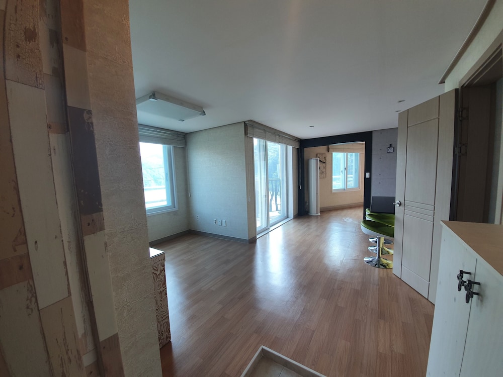 Gapyeong Apple Lodge Pension 33/50