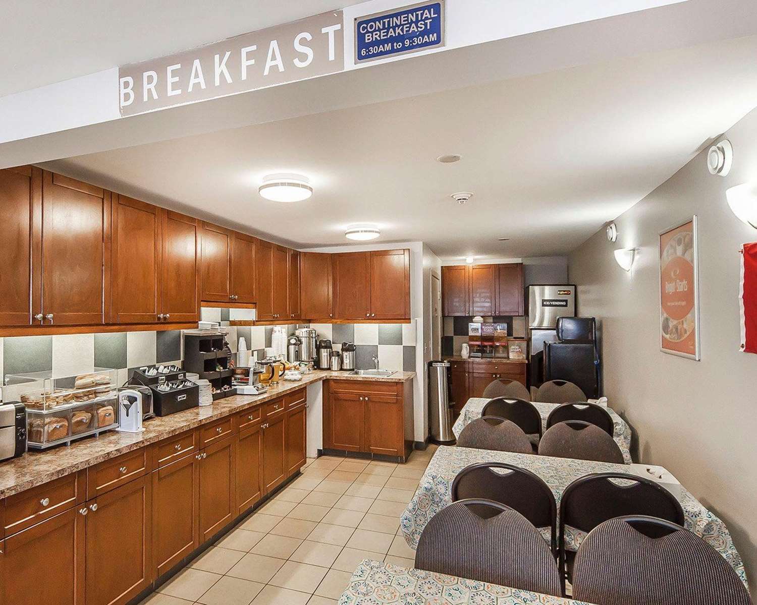 Econo Lodge Inn & Suites Drumheller 4/10
