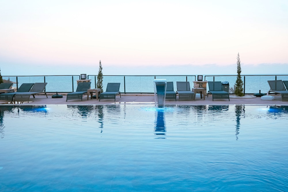 Class Premium Suit Hotel 32/34