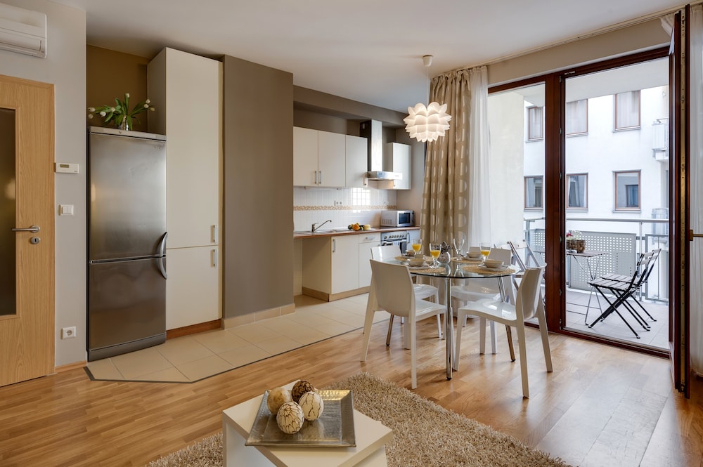 Central Passage Apartments 38/72