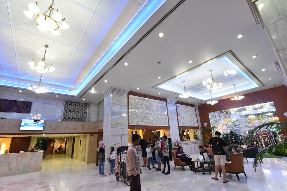 Asian Hotel Hatyai 63/72