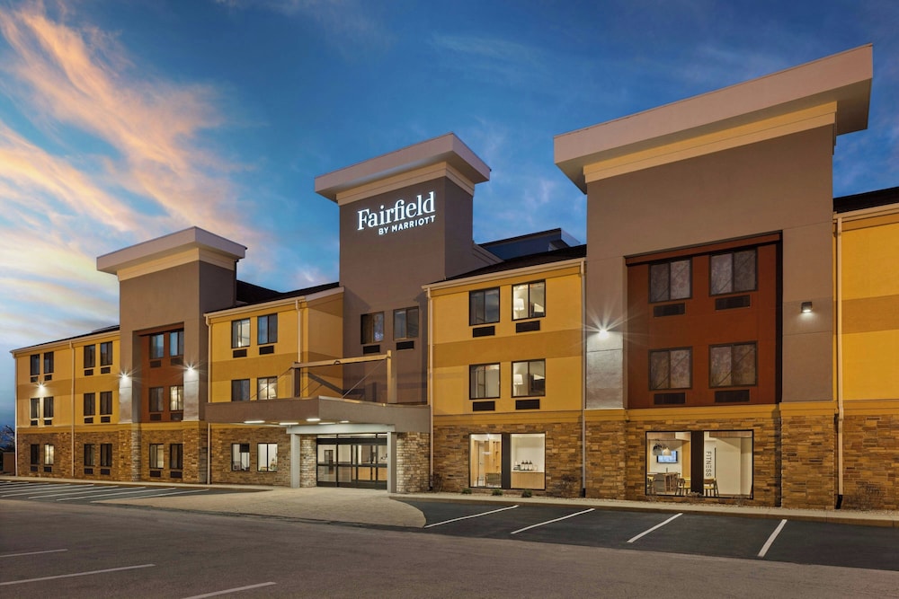 Fairfield Inn & Suites by Marriott Cedar Rapids North 46/52