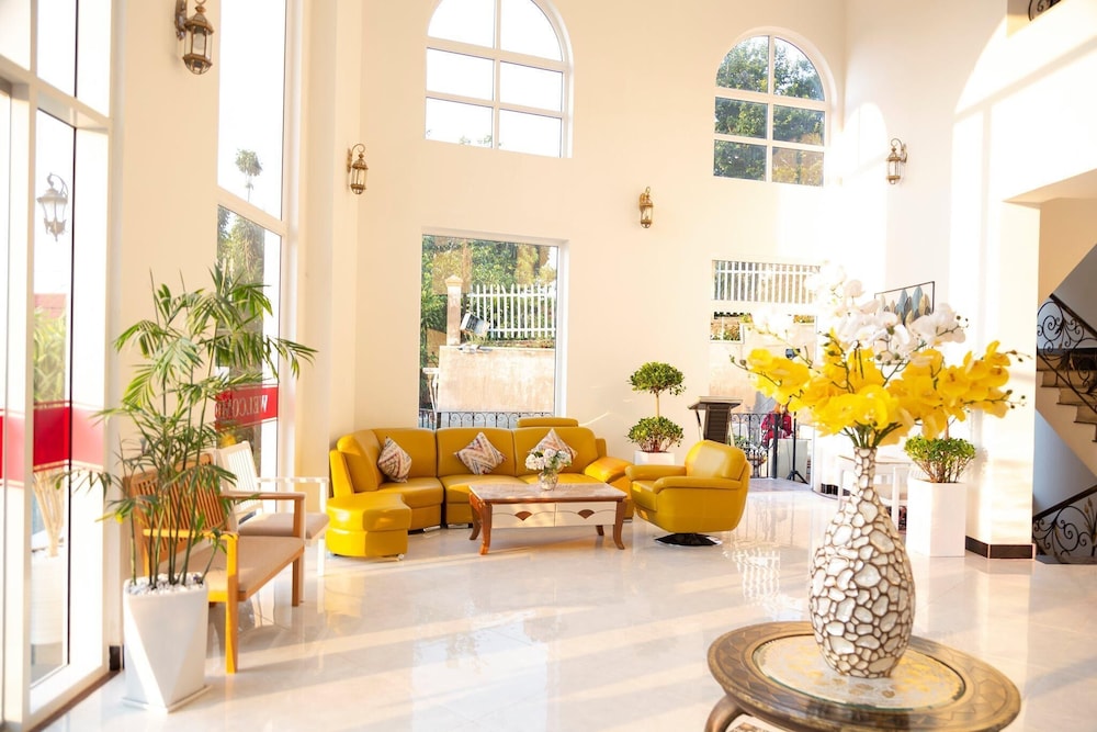 Capital O 585 Saigon Book Da Lat Hotel 40/64