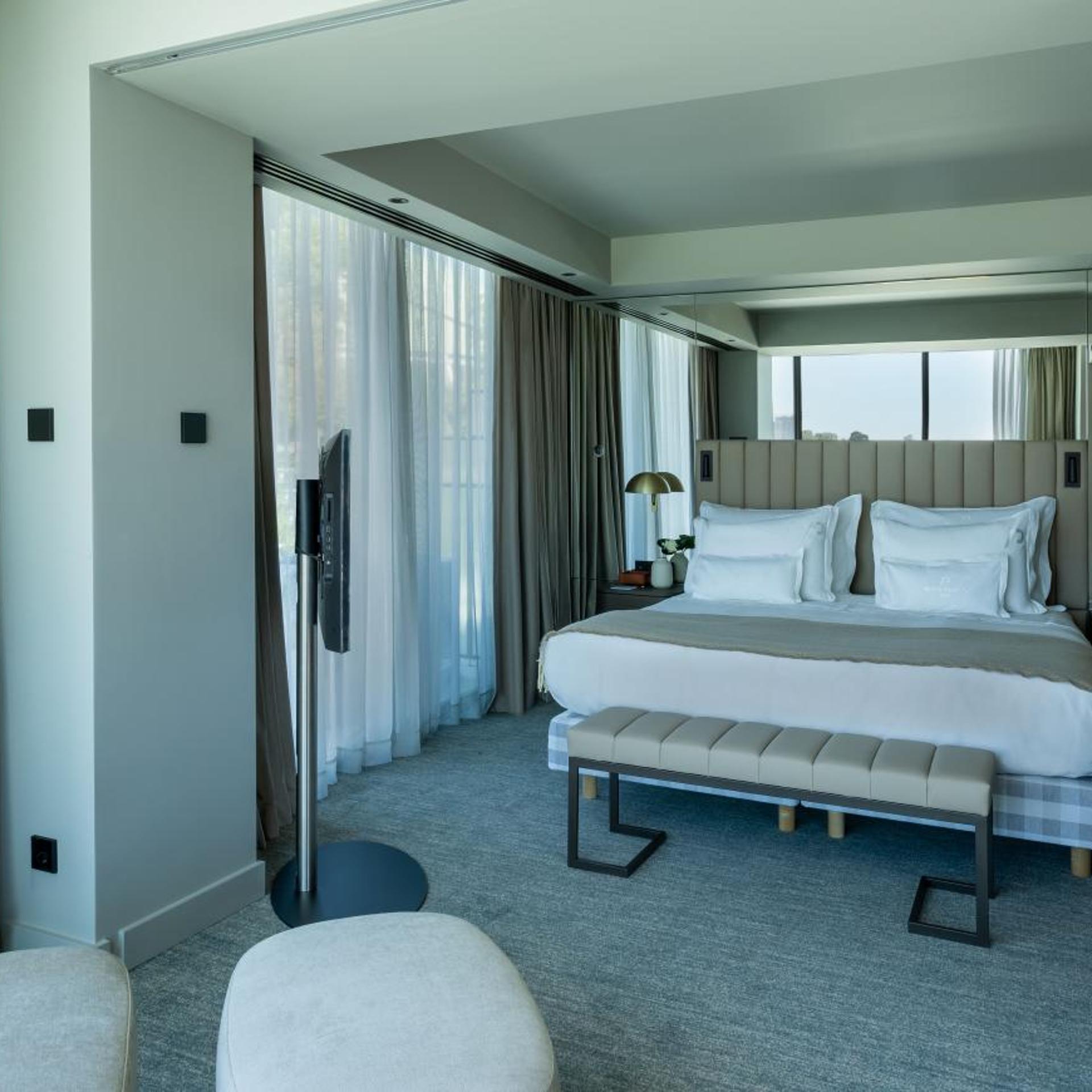Penthouse Suite، ALTIS PORTO 2/3