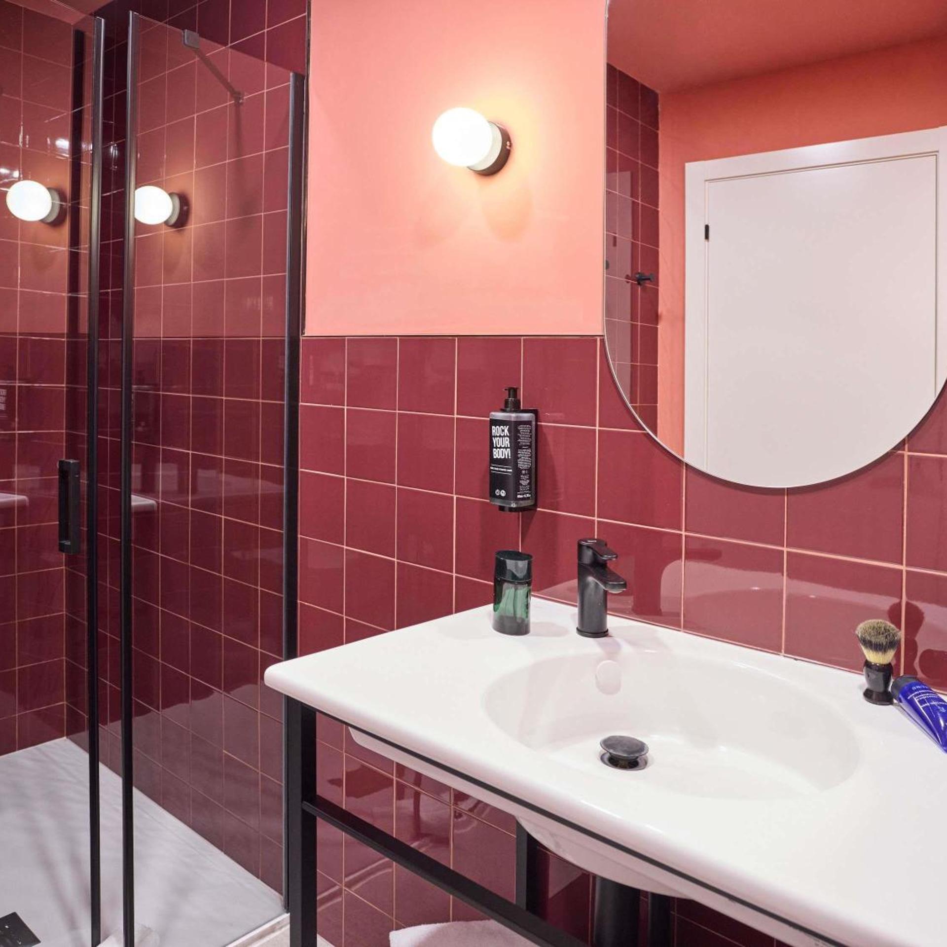 غرفة بزنس بريميوم بسرير فردي، Ibis Styles Madrid Airport Valdebebas 4/9