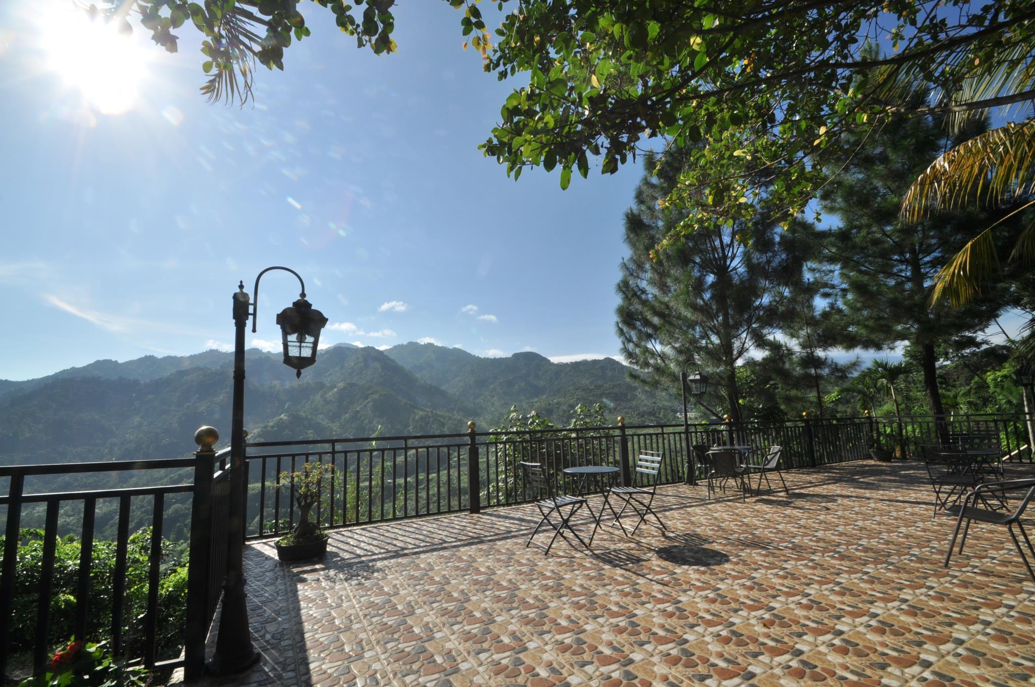 Edensor Hills Villa, Resort & Cafe 41/51