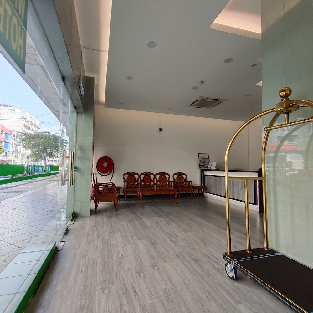 Hotel K.T Mutiara 28/29