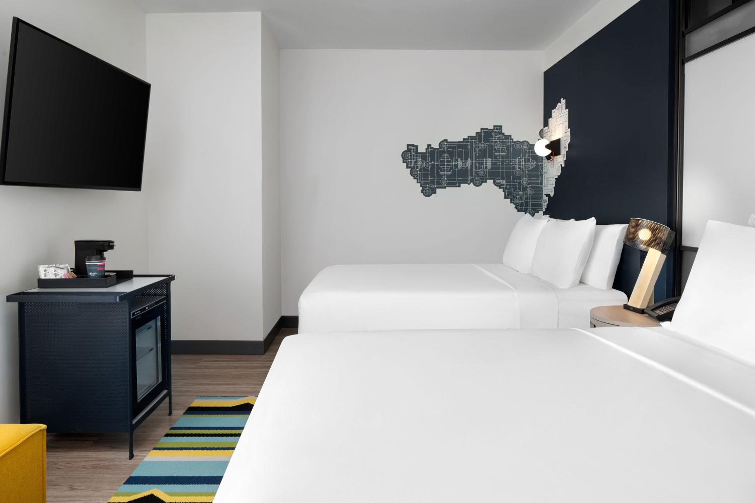 Aloft, Guest Room, 2 Queen Beds