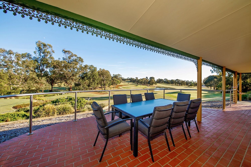 Yarrawonga Mulwala Golf Club Resort 74/86