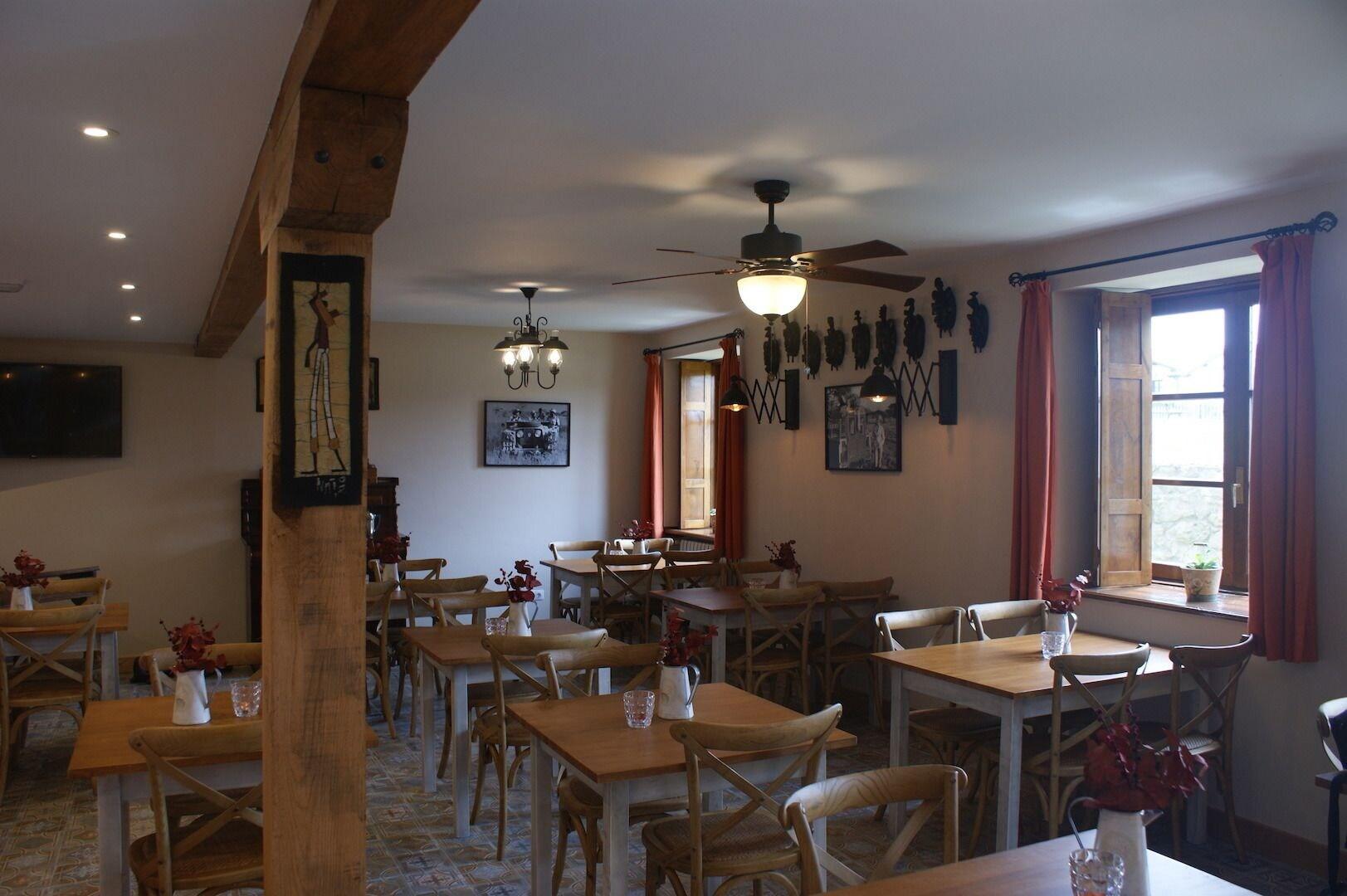 Hotel Colonial de Santillana 47/58
