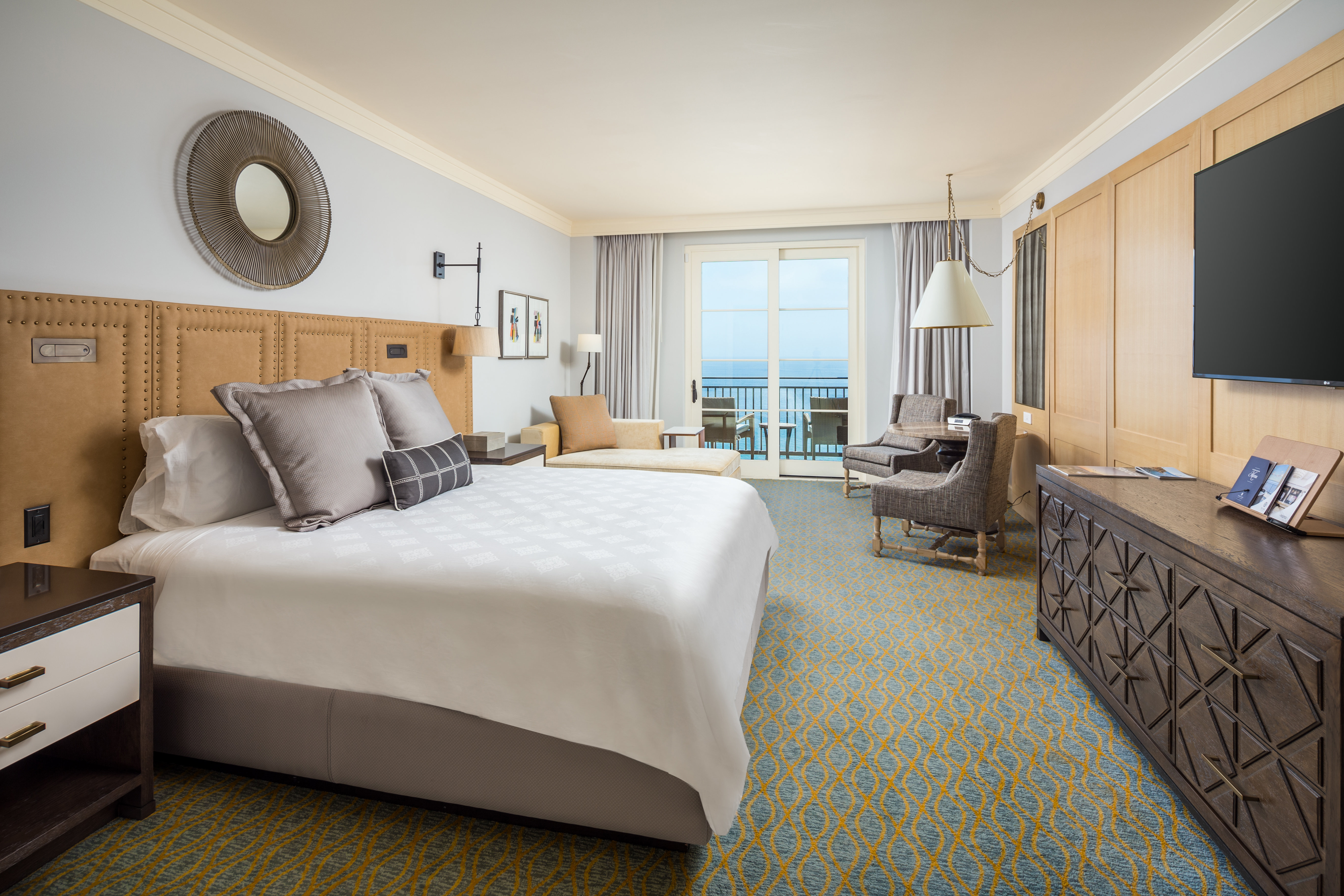 Room, King Bed, Ocean Front