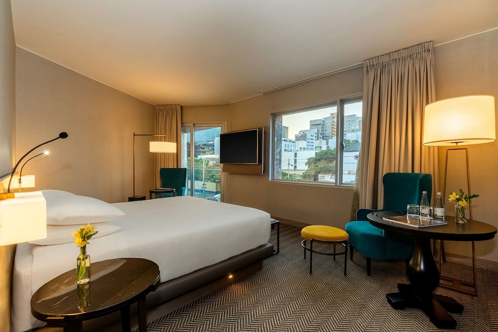 Hyatt Centric San Isidro Lima 16/75