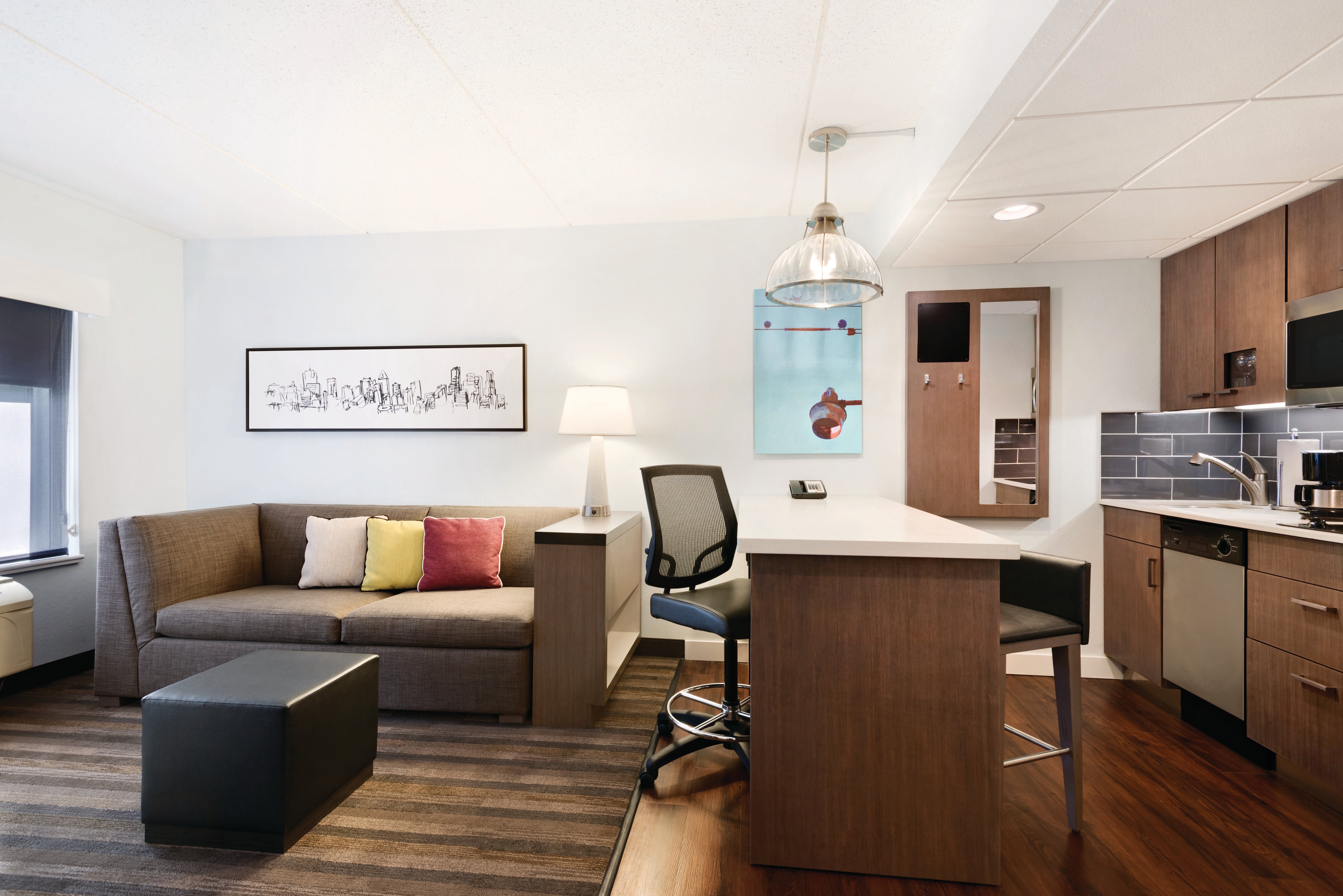 CLT Sky Suites 15/34