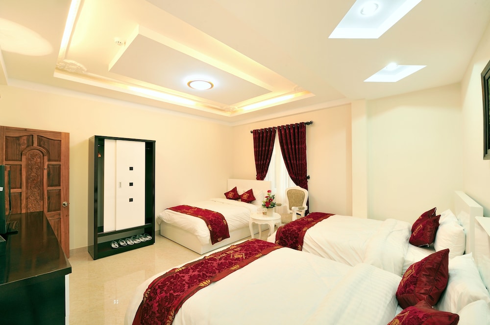 Phuoc Son Hotel 12/45