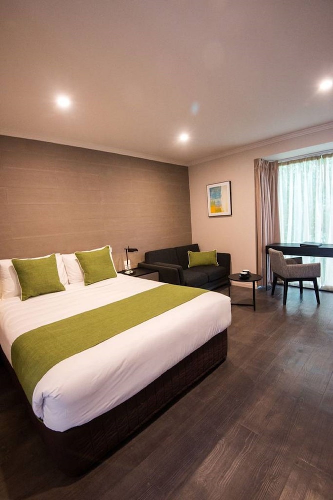 The Waverley International Hotel 14/45