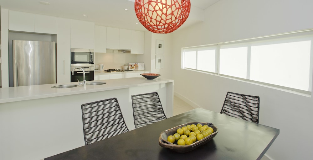 Kirra Surf Apartments 57/75