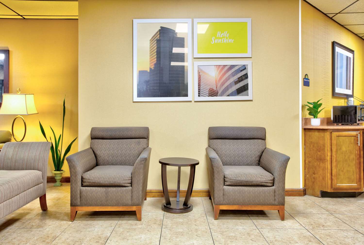 Days Inn By Wyndham Batesville 15/25