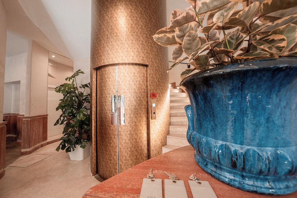 Hotel Via Veneto 27/50