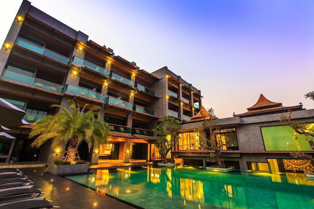 I Calm Resort Cha Am 8/72