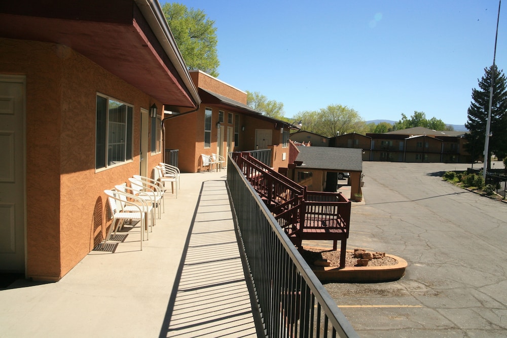 Econo Lodge Inn & Suites Montrose - Black Canyon Area 35/47