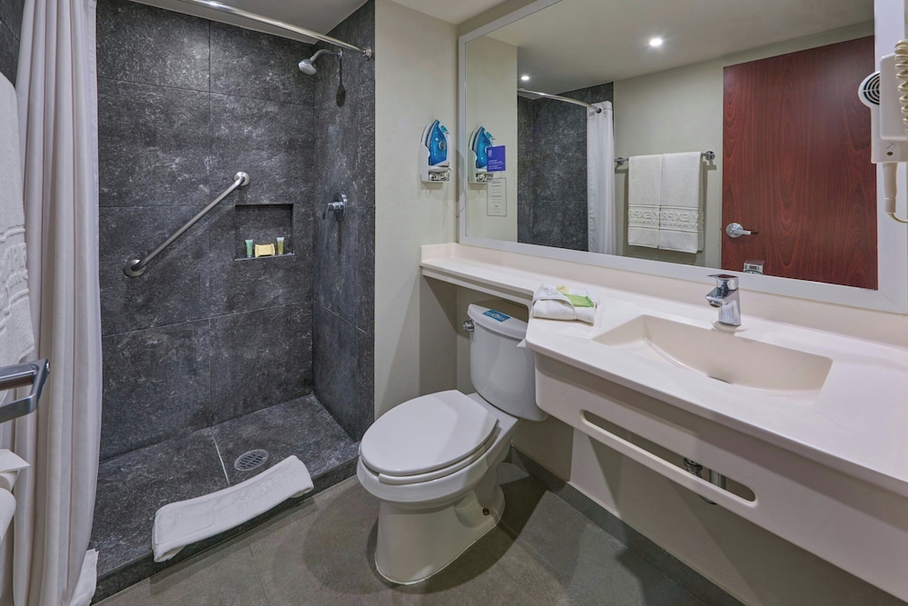City Express by Marriott San Luis Potosi Zona Universitaria 42/43
