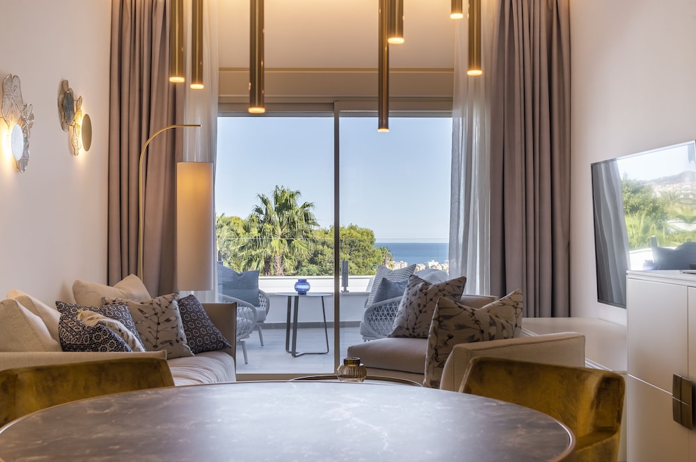 Dionis Boutique Hotel & Spa 32/46