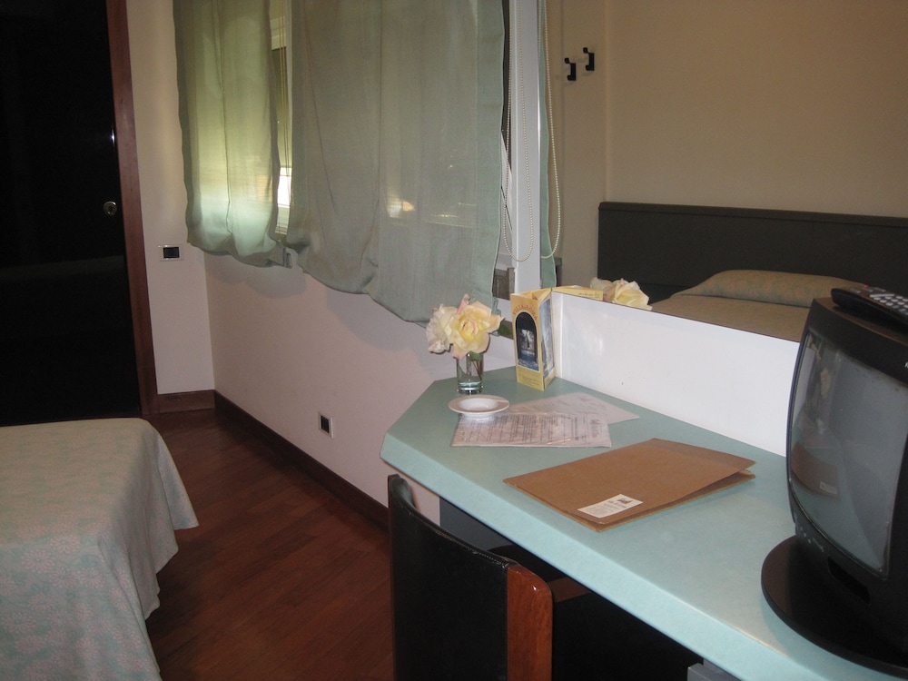 Albergo Villa & Roma 45/49