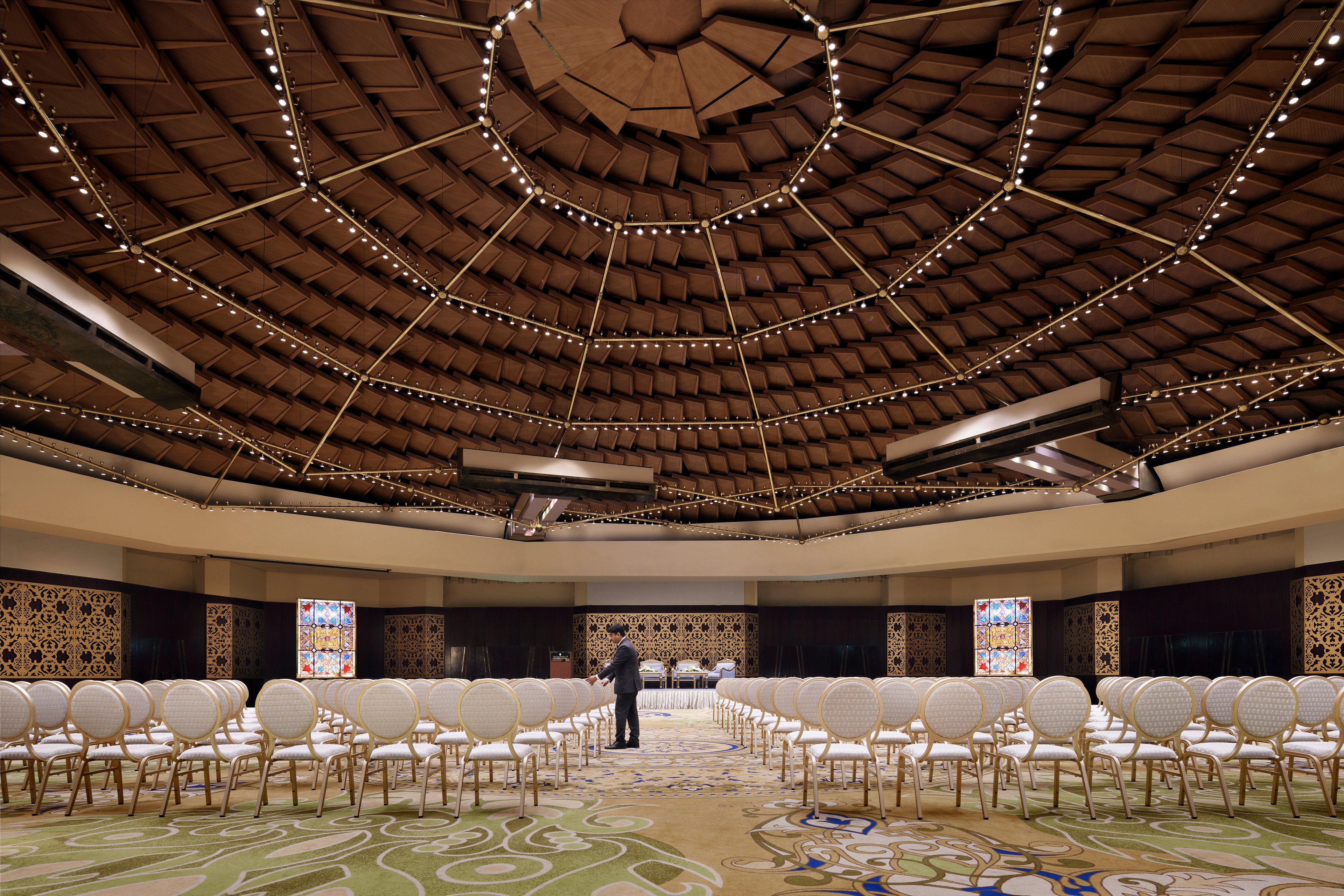 انتركونتيننتال(Intercontinental Riyadh) 11/77