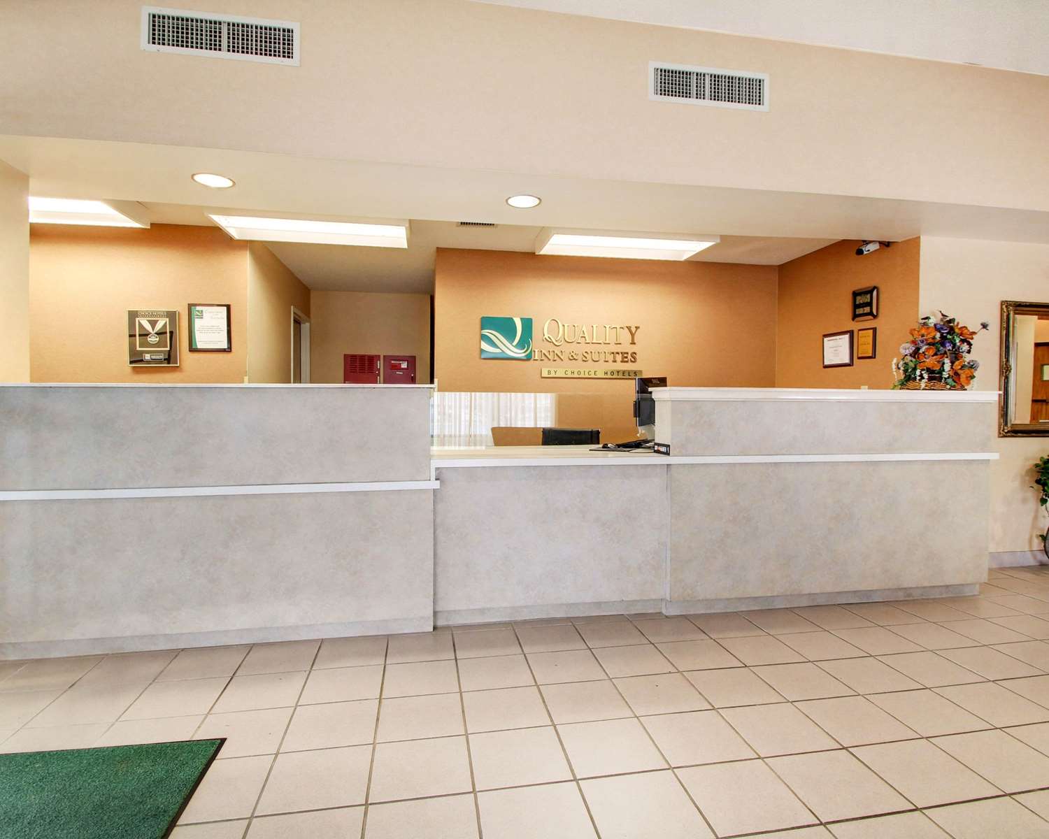 Quality Inn & Suites Hattiesburg North 6/27