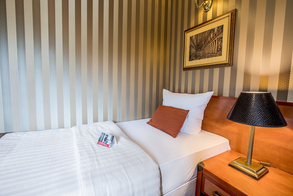 Hotel Diament Bella Notte Katowice Chorzow 23/72