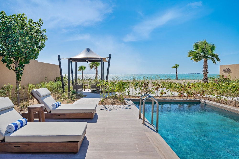 Bab Al Nojoum Hudayriyat Villas 56/62
