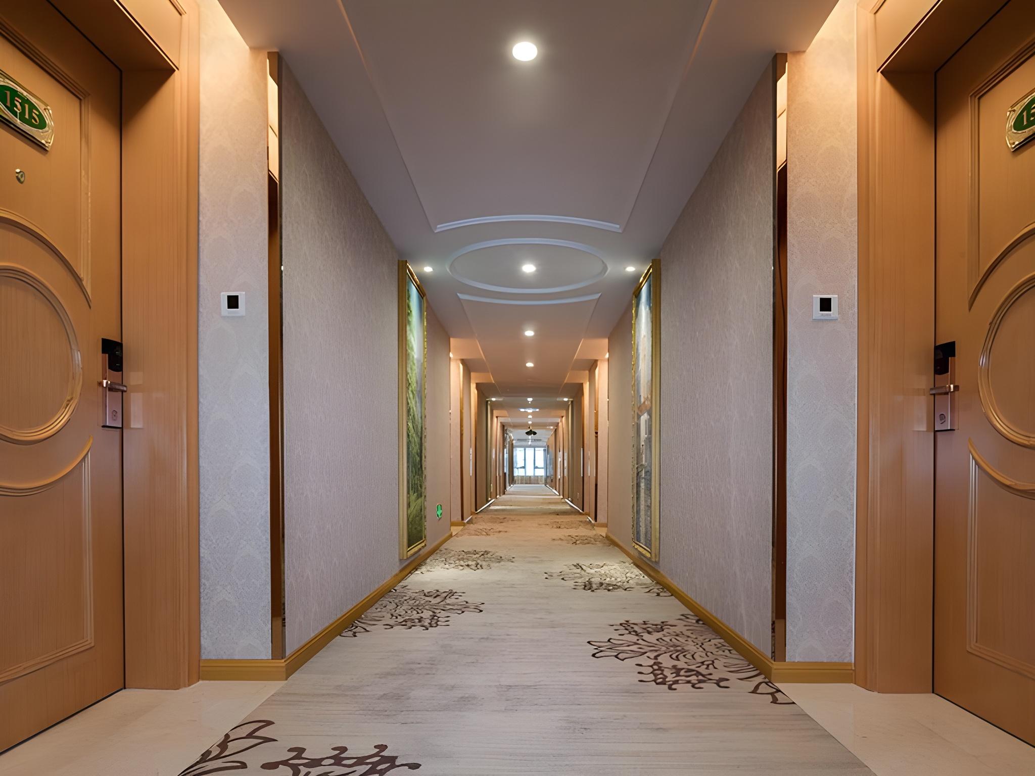 Vienna International Hotel (Shenzhen Guanlan Avenue) 20/37