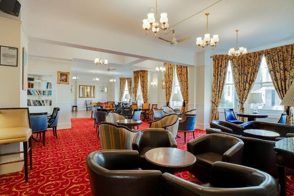 Oyo the Palm Court Hotel 36/42