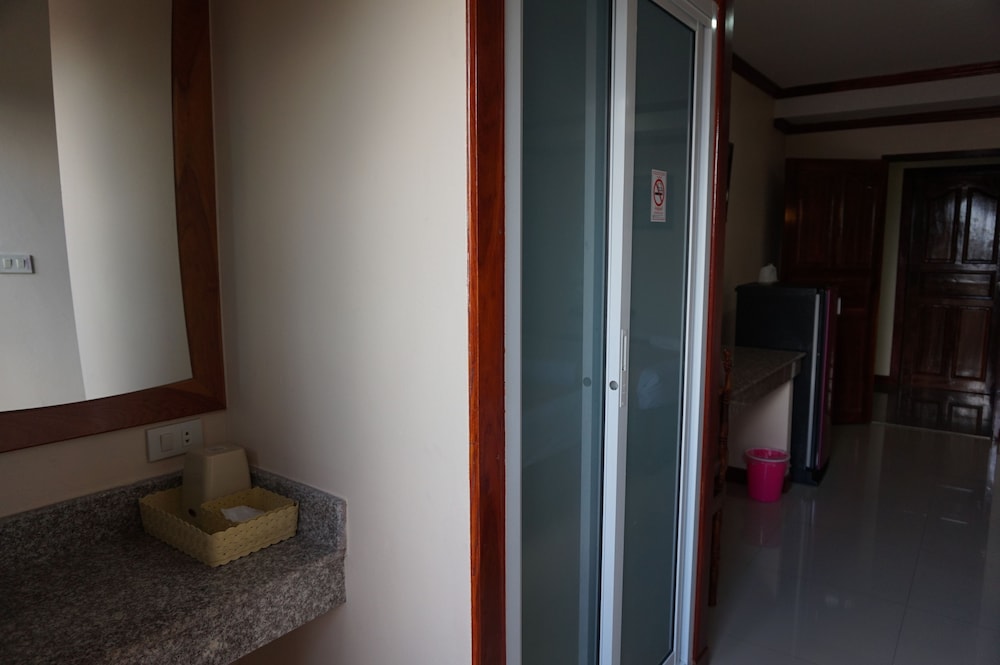 Np Residence 21/23
