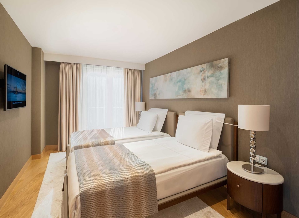 3 BEDROOMS, PARK, BOSPHORUS, RESIDENCE, PRIVATE GARDEN, TERRACE