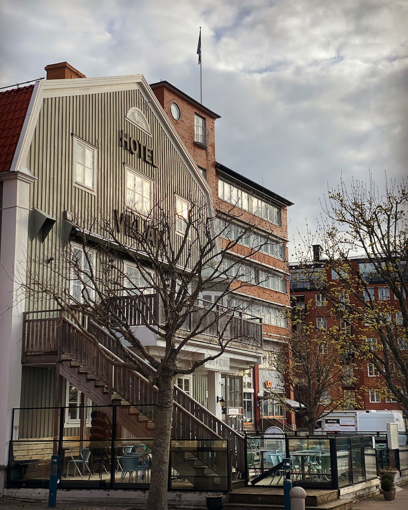 Dialog Hotel Villan 3/50