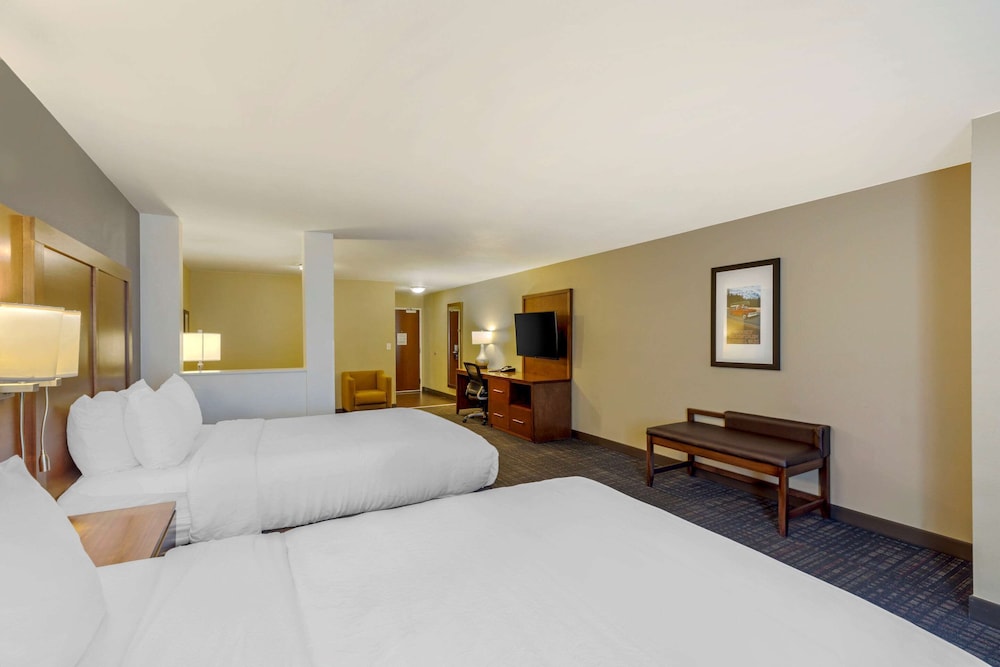 Comfort Suites Loveland 17/48