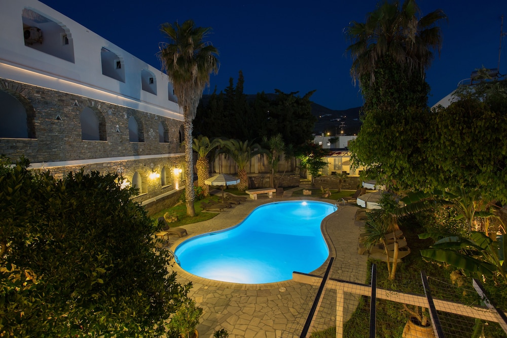 Galinos Hotel 63/73