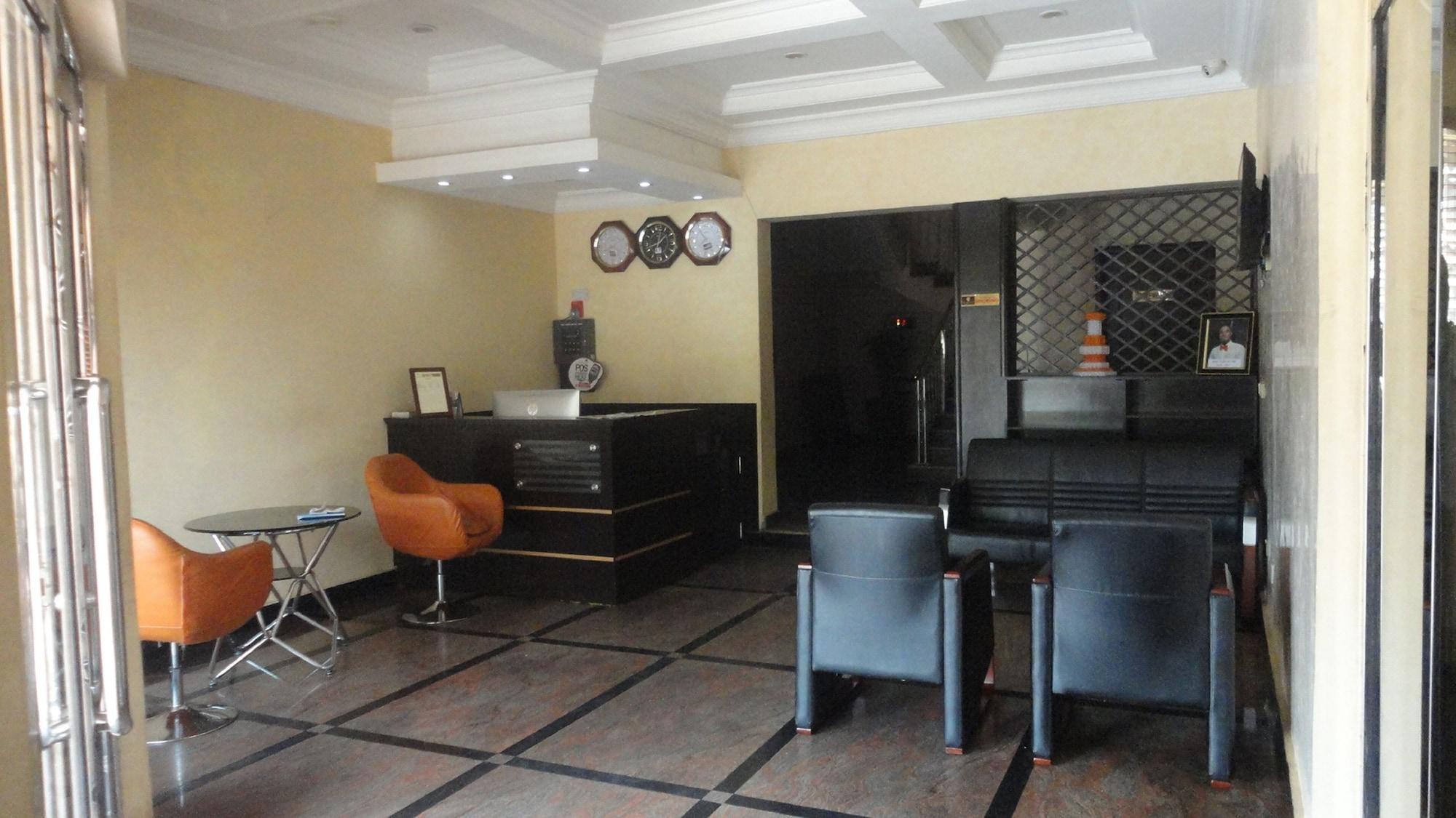 Caesar's Court Hotel And Suites 4/16