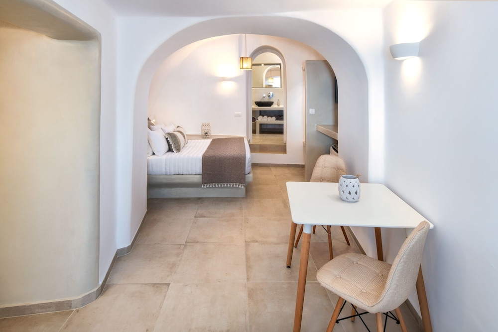 Hill Suites 36/50