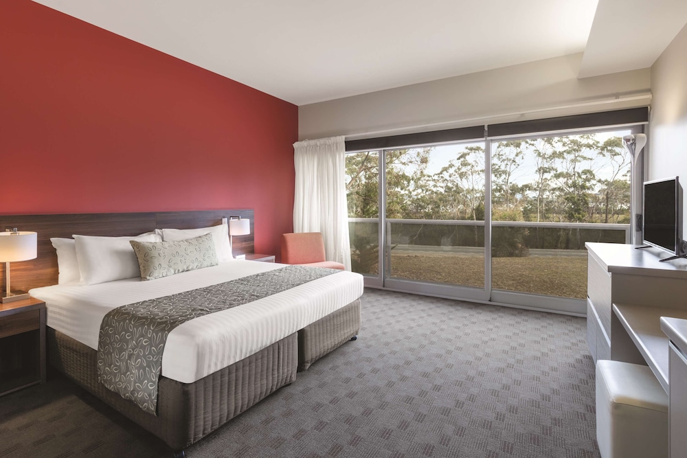 The Mantra Hobart Airport Hotel 24/67