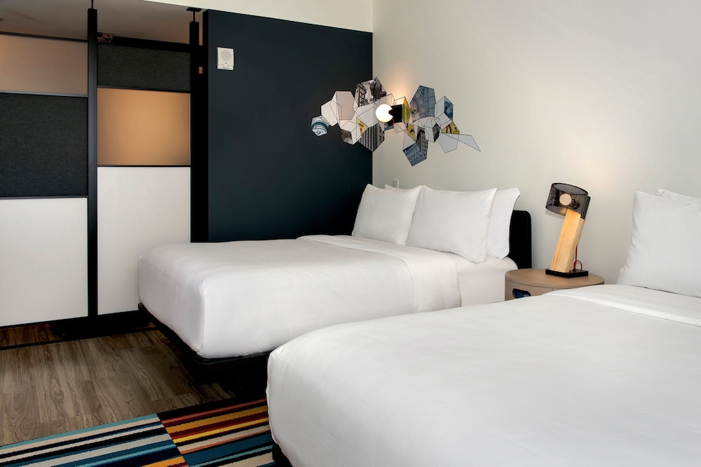 Aloft Buffalo Downtown 13/42