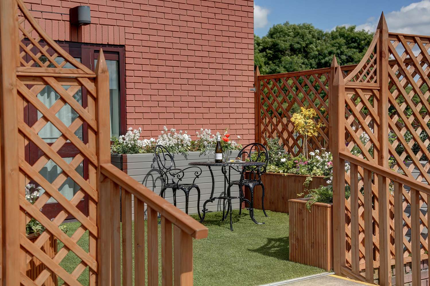 Best Western Plus Milford Hotel 45/46