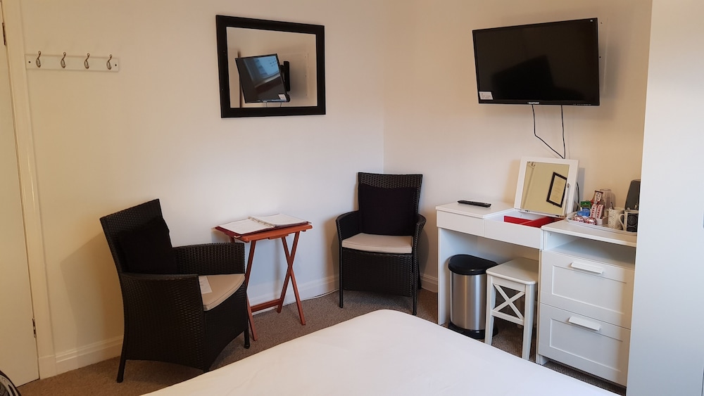 Carn Mhor Bed and Breakfast 32/50