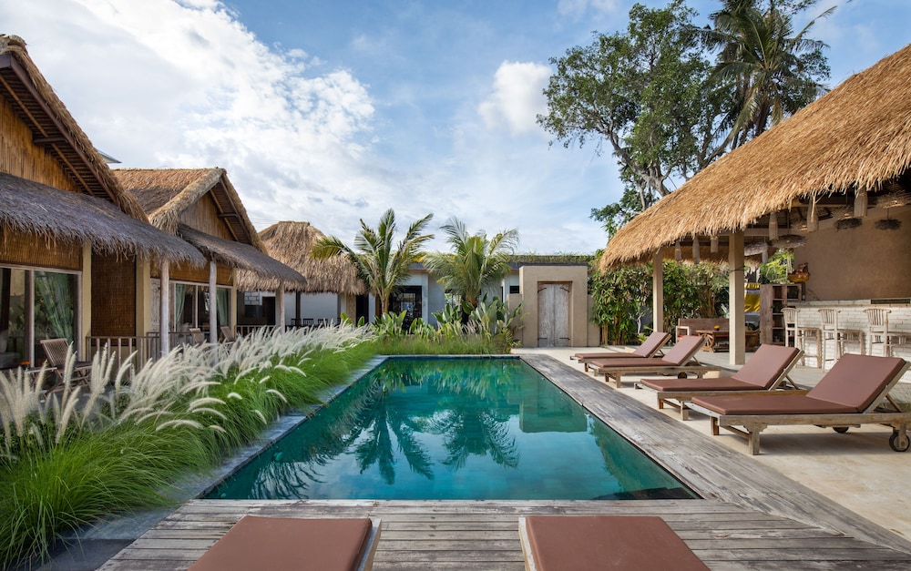 Nusa Majesty Bungalow 24/30